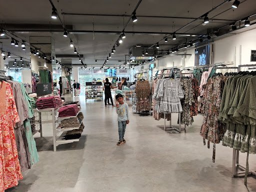 Zudio - Iyer Bungalow, Madurai Zudio - Iyer Bungalow, Madurai