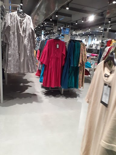 Zudio - Amrutha Valley Apartments, Hyderabad