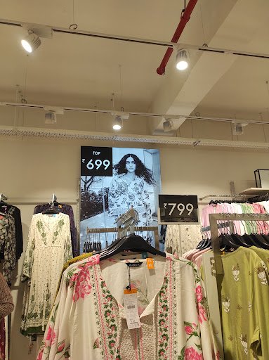 Zudio - Rathindra Cinema, Kolkata