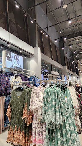 Zudio - Willingdon 58, Thoppumpady