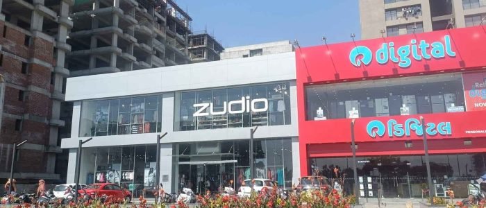 zudio canal road surat