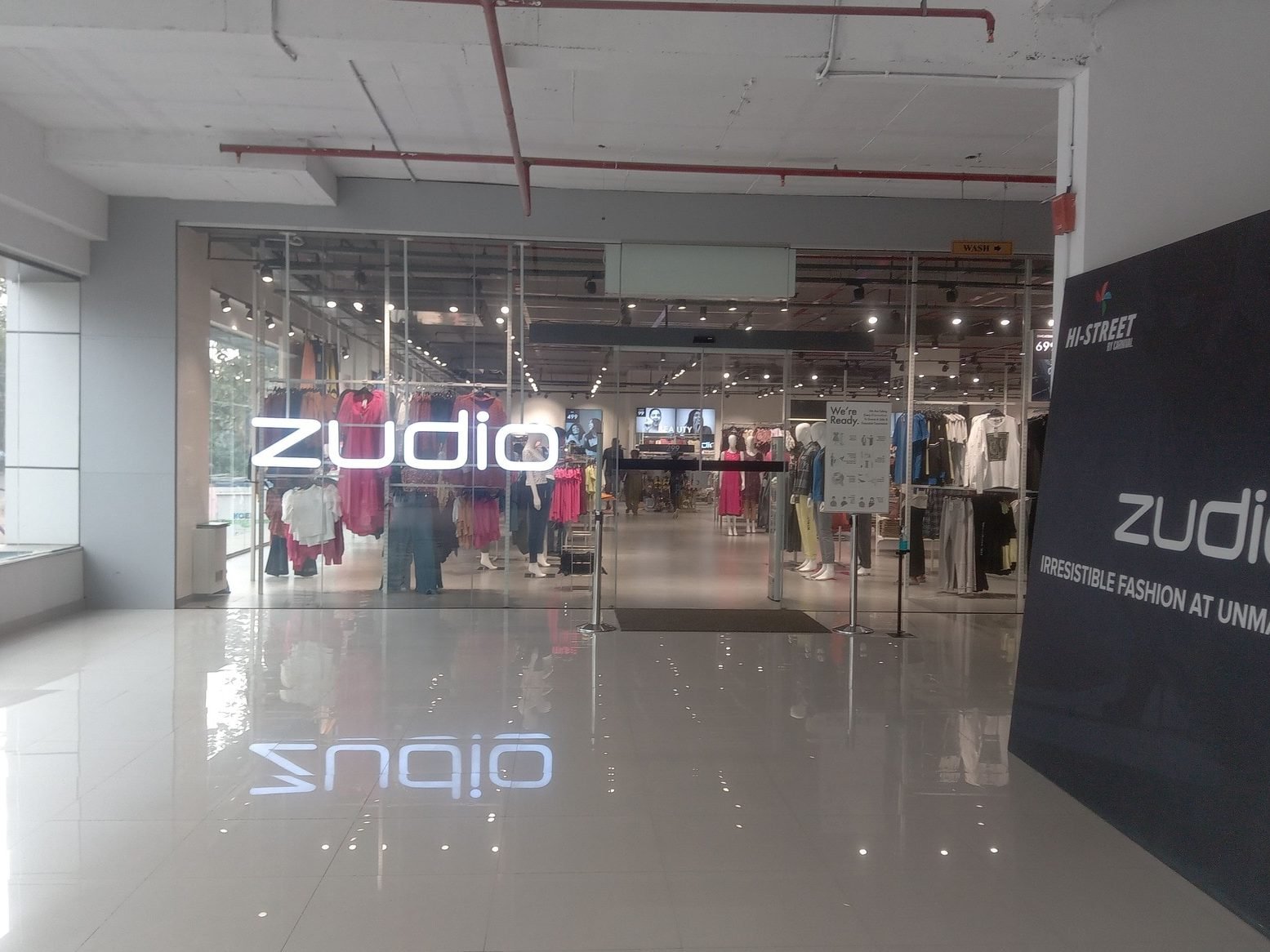 zudio carnival histreet mall kochi 2