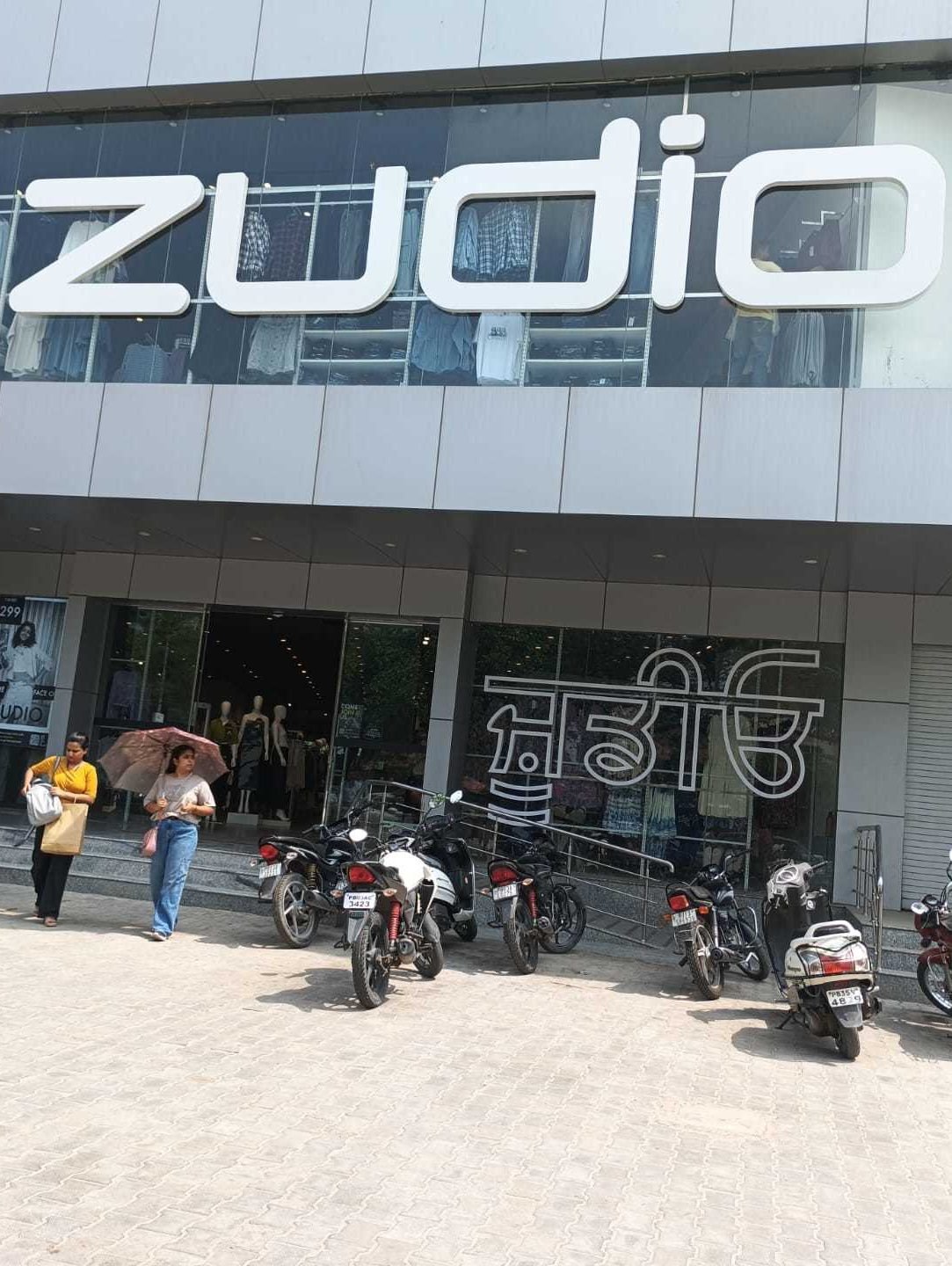 zudio central street mohali