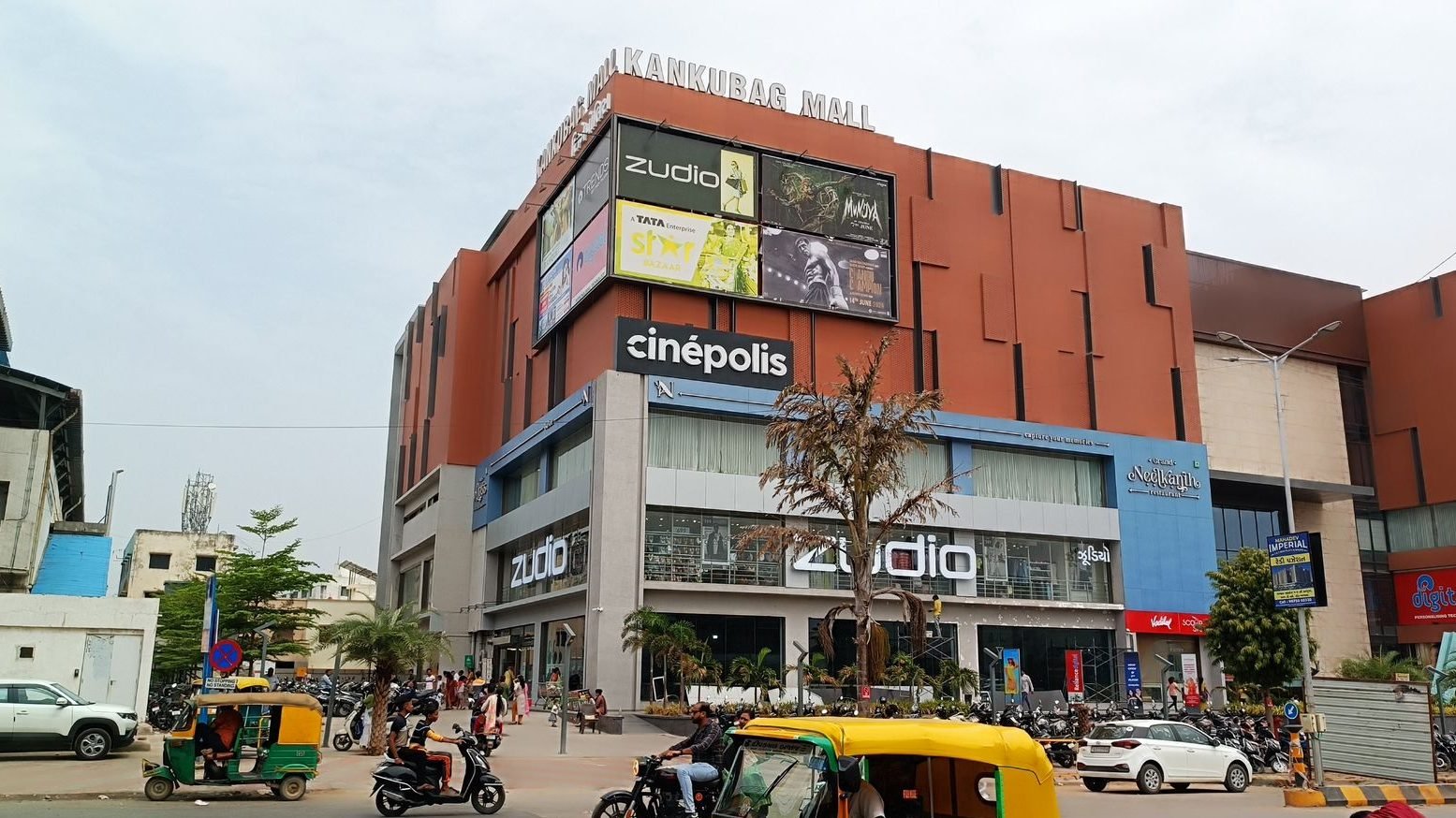 Zudio - Kankubagh Mall, Ahmedabad 5 zudio kankubagh mall ahmedabad