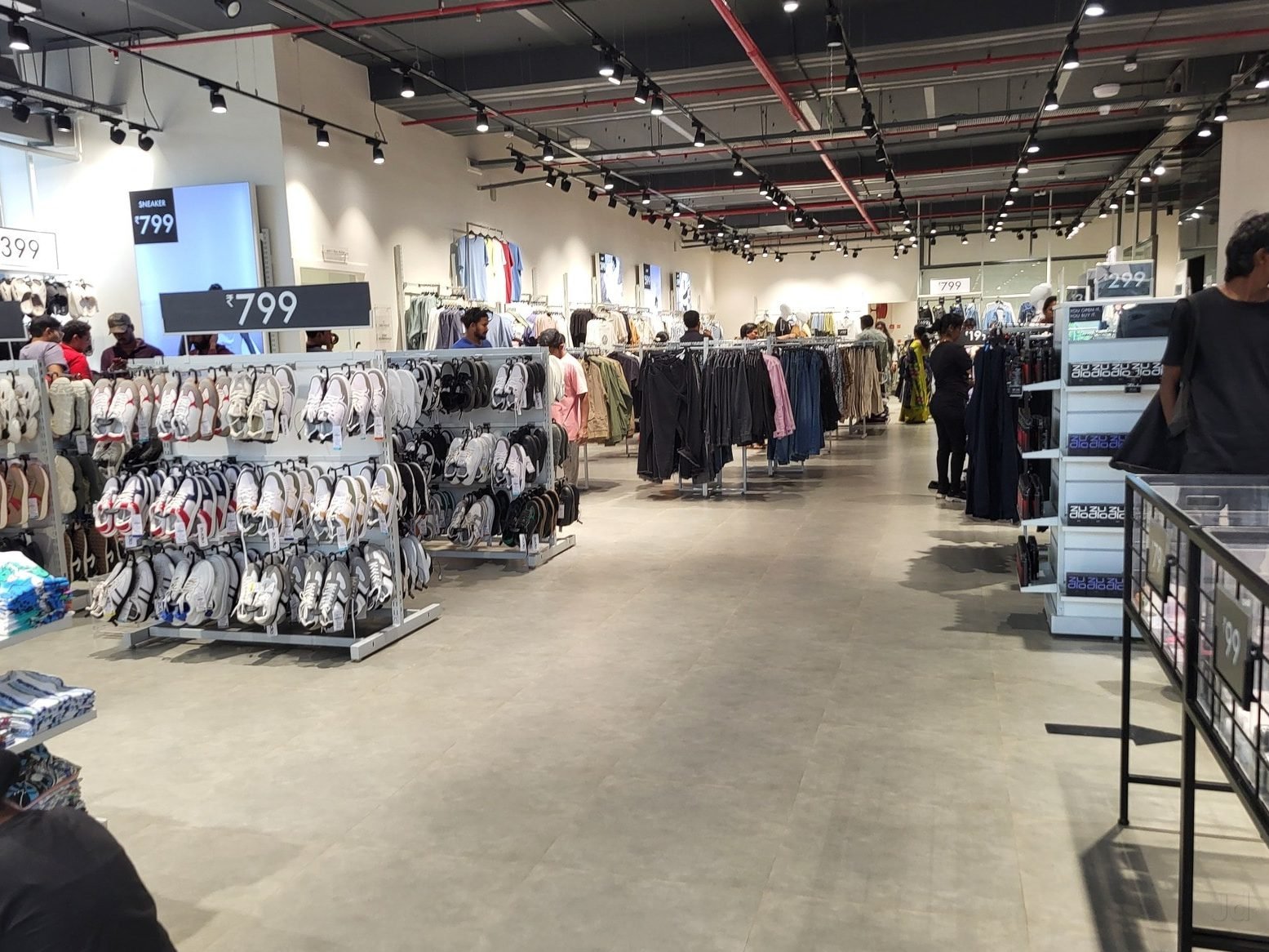 Zudio - Kopanna Complex, Kakinada 1 zudio kopanna complex kakinada