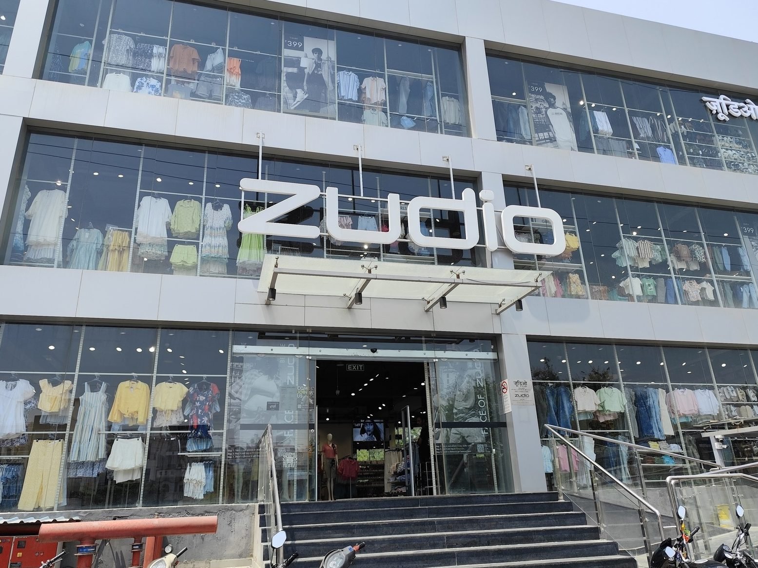 zudio rajajipuram lucknow