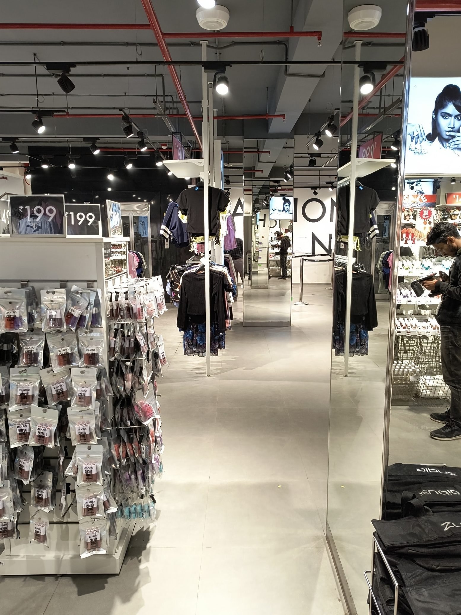 Zudio - Serampore, Hoogly 1 zudio serampore hoogly 3