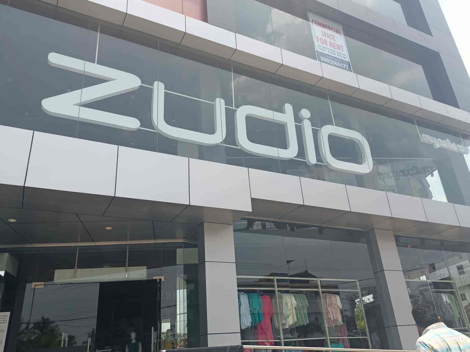zudio white field tower thrissur